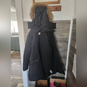 Old Navy Maternity Winter Coat -Medium